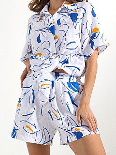Костюм с шортами женский