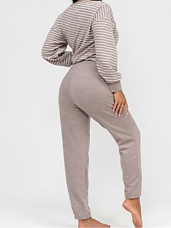 Костюм с брюками женский