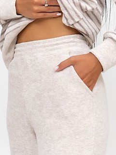 Костюм с брюками женский