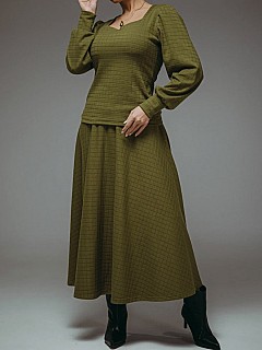 Костюм с юбкой женский