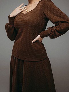 Костюм с юбкой женский