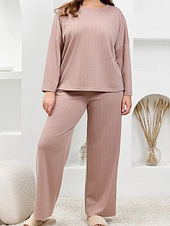 Костюм с брюками женский