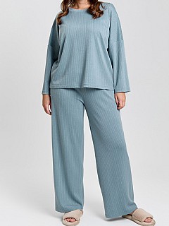 Костюм с брюками женский