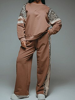 Костюм с брюками женский