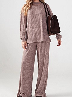 Костюм с брюками женский