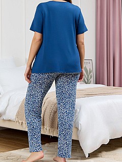 Костюм с брюками женский