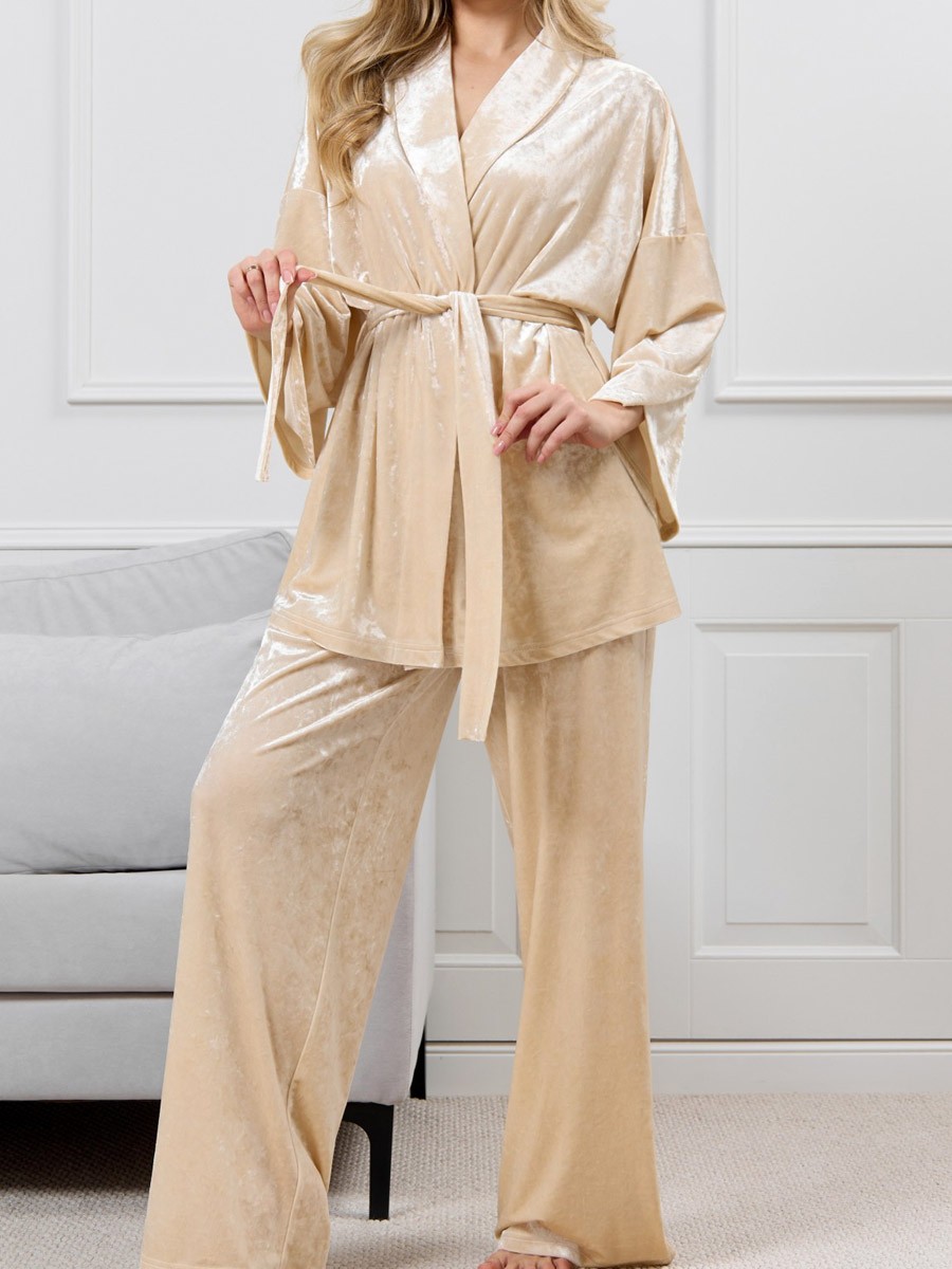 Костюм с брюками женский