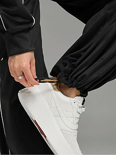 Костюм с брюками женский