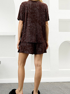 Костюм с шортами женский