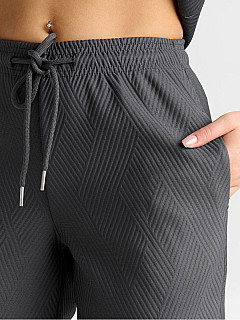 Костюм с брюками женский