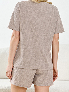 Костюм с шортами женский