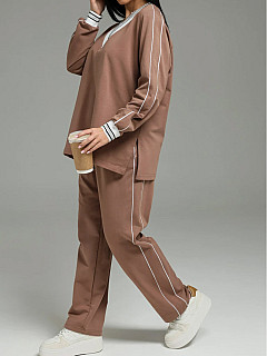 Костюм с брюками женский