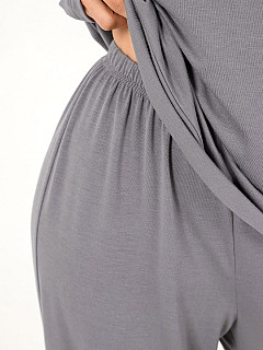 Костюм с брюками женский