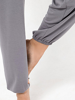 Костюм с брюками женский