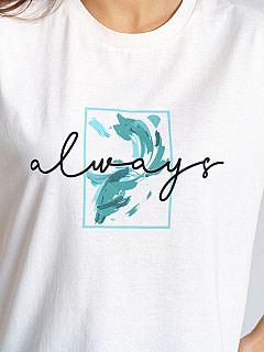 Костюм с шортами женский