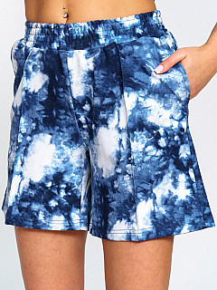 Костюм с шортами женский